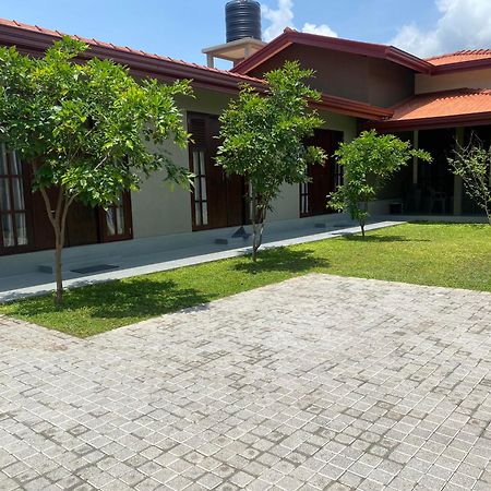 Negombo 146 Homestay Bagian luar foto