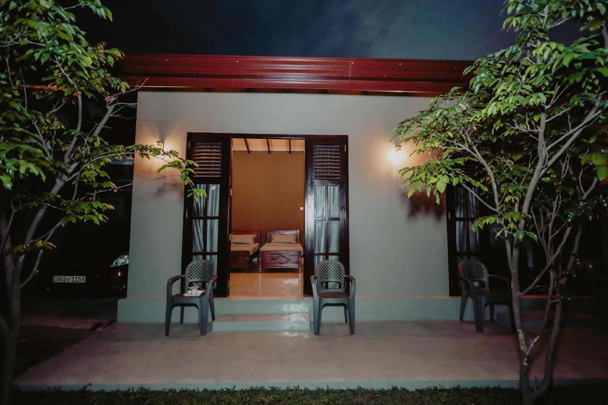 Negombo 146 Homestay Bagian luar foto