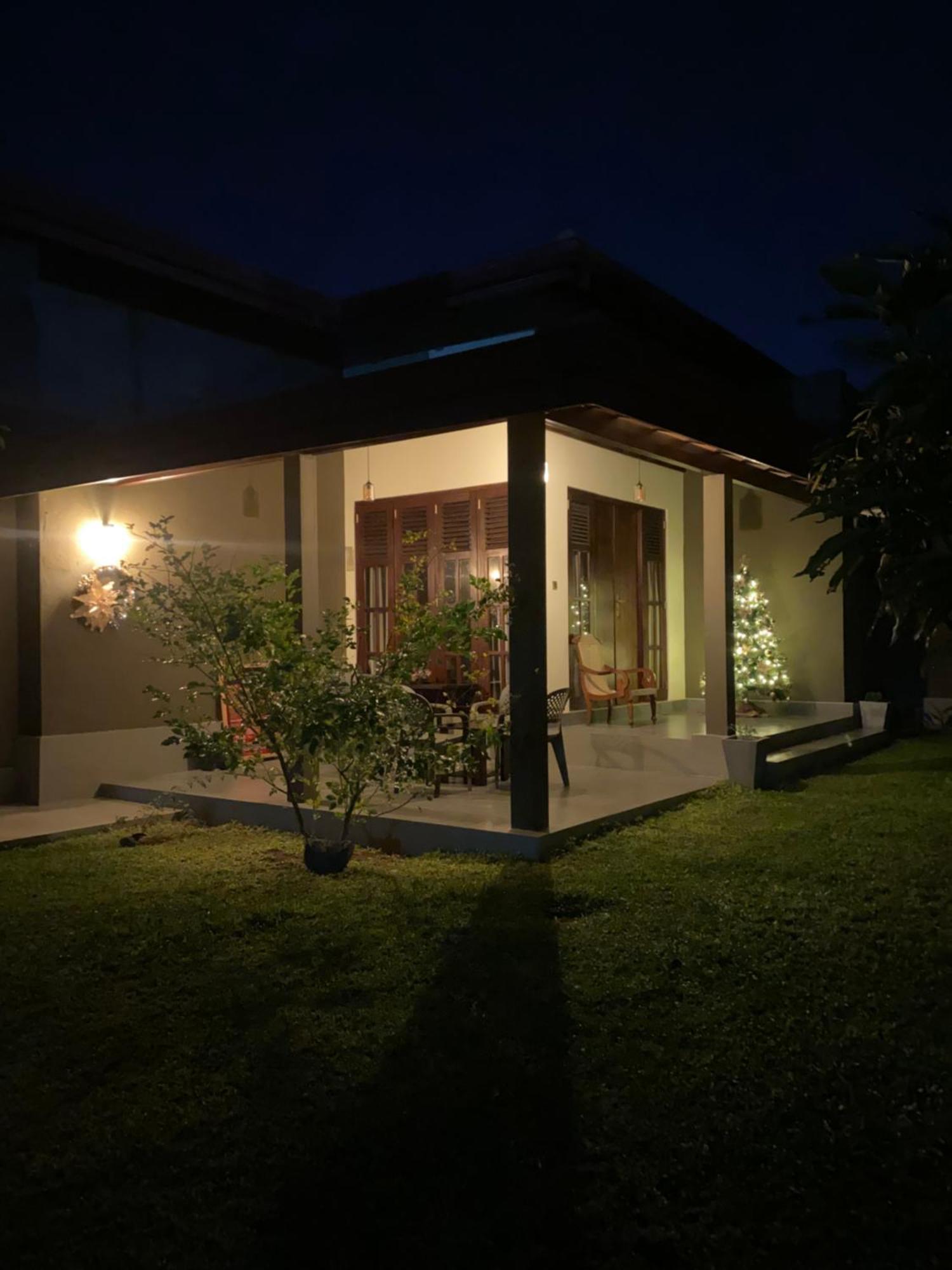 Negombo 146 Homestay Bagian luar foto